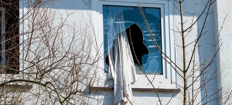 Storm Window Installation Contractors in Palm Bay, FL